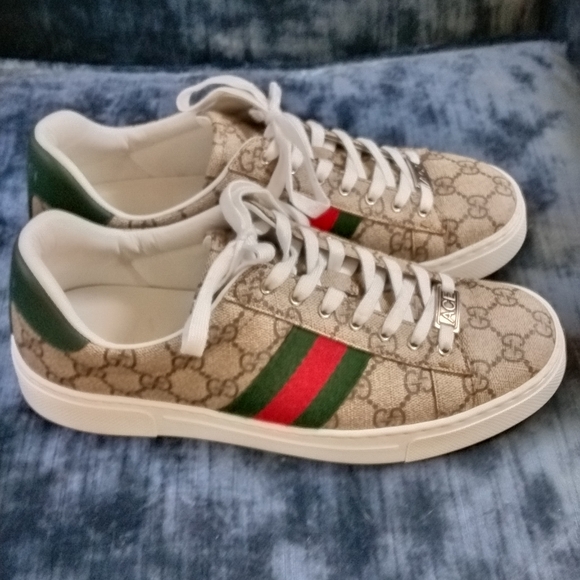 Gucci Womens Ace Low top sneakers - Picture 8 of 10